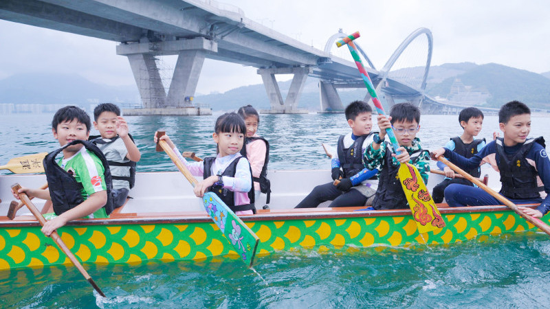 Youth Dragon Boat Training Program